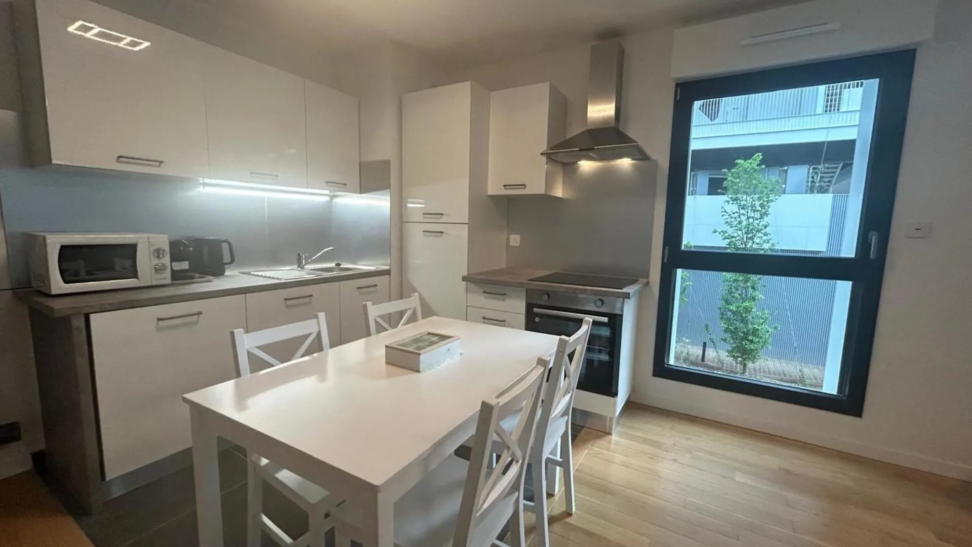 Spacious Appt With Balcony In The 13Th Paris Apartment