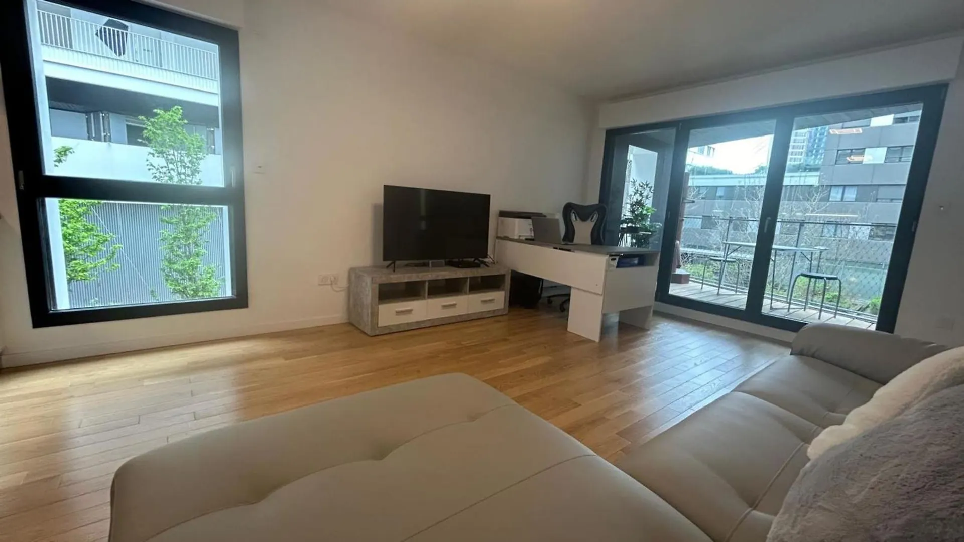 Spacious Appt With Balcony In The 13Th Paris França
